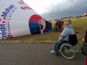 Jeudi 30 juillet, Rémi Hurel a pris place à bord de la seule nacelle accessible du Mondial Air Ballon, celle de l’association alsacienne Libres ballons du Bastber. © DR