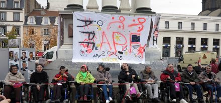 APF ,manifestation place de jaude Clermont-Ferrand